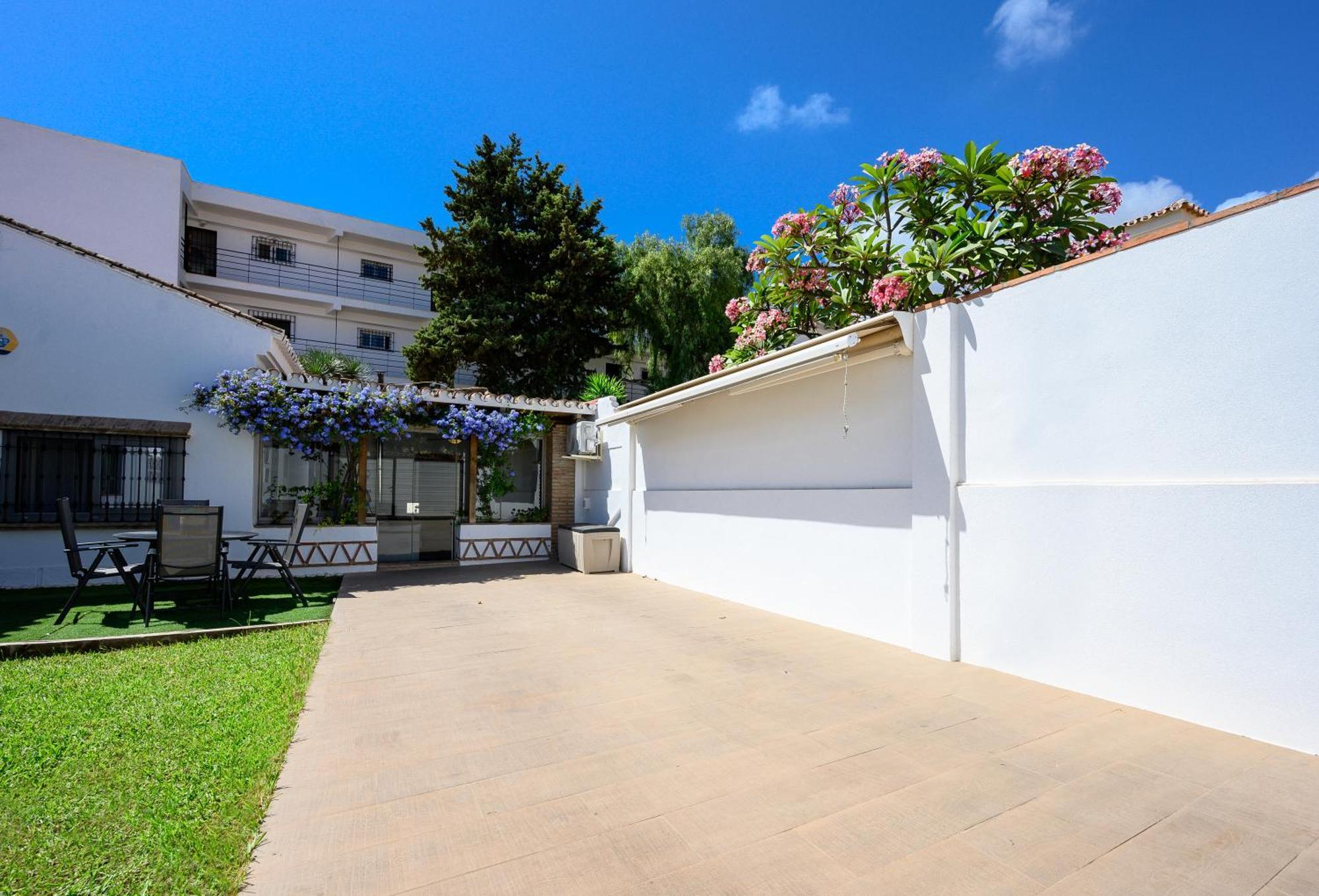Chalet En Puerto Marina Benalmádena Exteriör bild